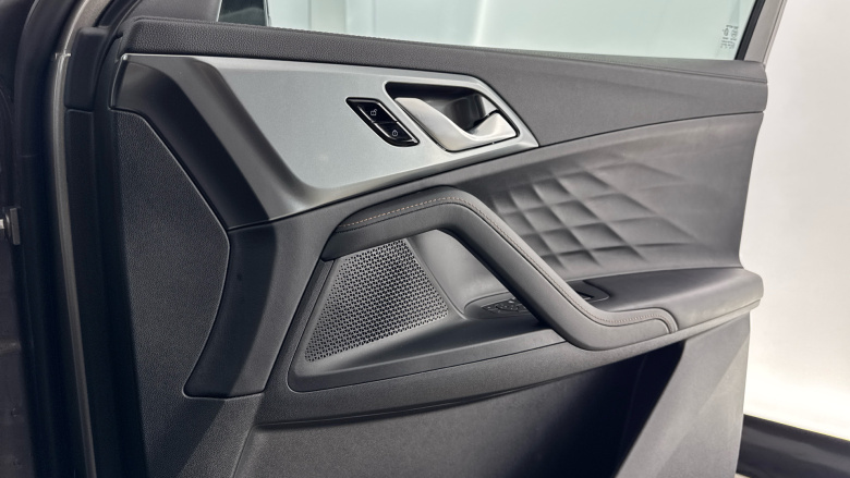 MG HS 1.5 T-GDI Trophy 5dr DCT Petrol Hatchback